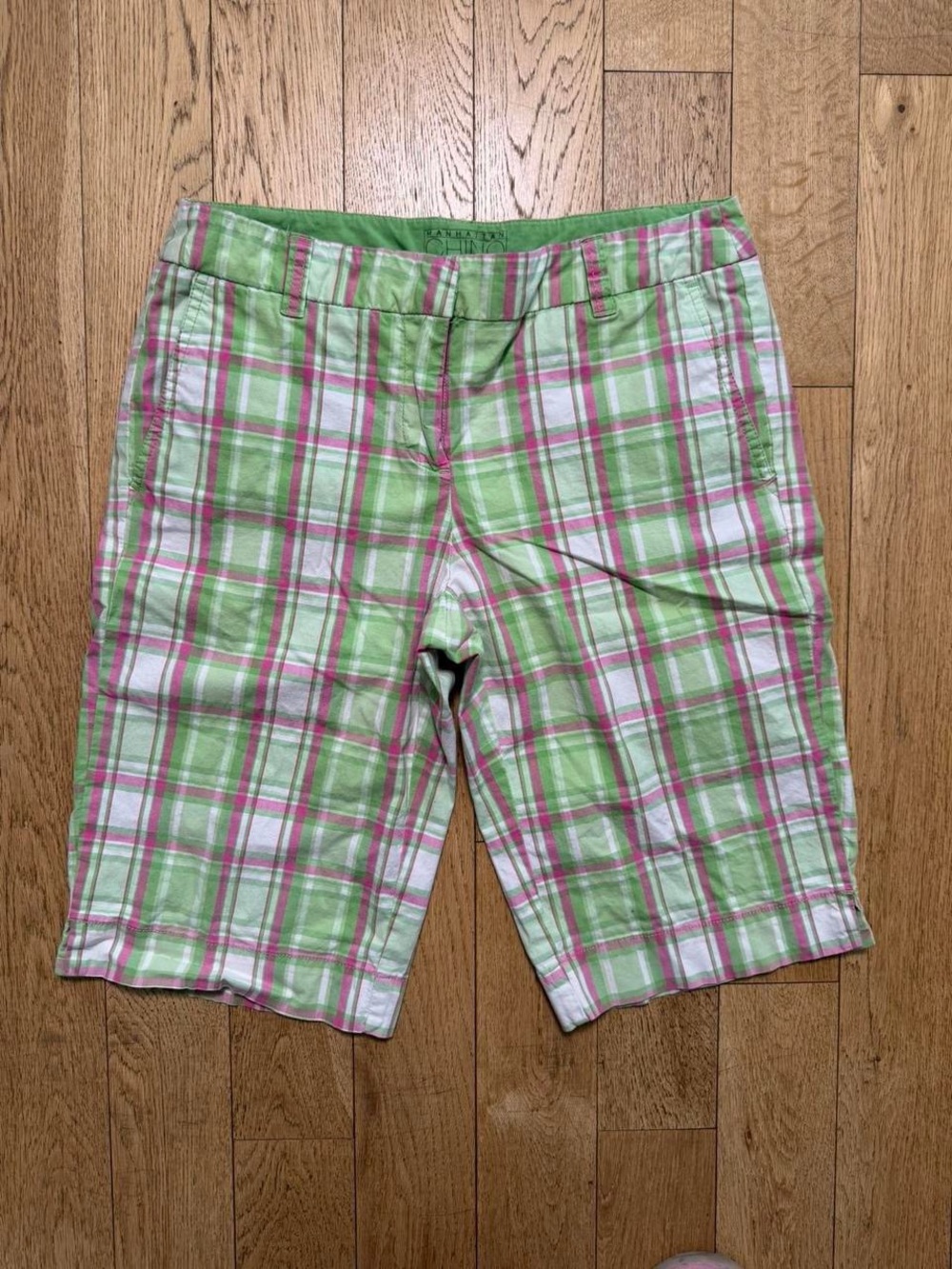 NY & Co Pink & Green Plaid Bermuda Shorts Y2K Preppy Capri Pants